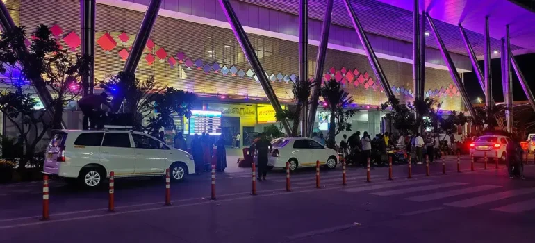 Ahmedabad to Vadodara Taxi
